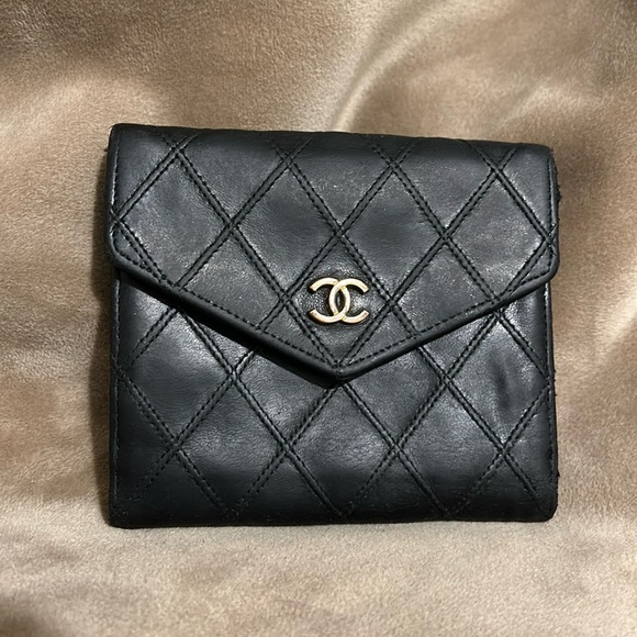 CHANEL Handbags - Chanel black lambskin bifold wallet